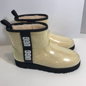 UGG Women's Winter Boots in Tan and Black